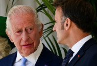 Kral Charles korkuttu