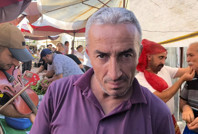 Pazarda durumlar fena: Biri keman çaldı, biri klip çekti, diğeri isyan etti