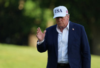 Trump’tan 12 ülkeye tarife mektubu