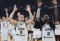 Beşiktaş, 4 isimle sözleşme yeniledi