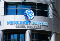 Memleket Partisi kapatıldı