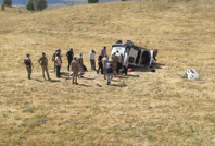 Takla atan araçtaki çocuk öldü, 7 kişi yaralandı