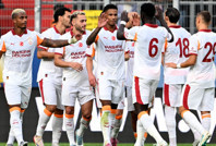 Galatasaray'dan çifte imza: TFF'ye bildirdi