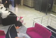 Oğlunun düğününde hastanelik oldu, kamera kayıtlarını izleyince korkunç gerçeği öğrendi