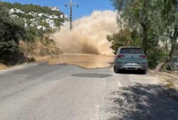 Bodrum’da su isale hattı patladı, yol trafiğe kapandı