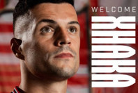 Xhaka imzayı attı: Fenerbahçe ve Galatasaray istemişti