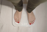 Aldatıldığını akıllı tartıdan öğrendi