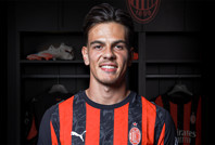 Milan'dan 39 milyon Euro'luk transfer