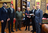 AKP'li Mesut Özil'den Bahçeli'ye ziyaret