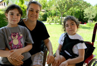 Çağla artık ayakta durabiliyor