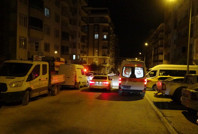 Yaşlı kadın evinde yarı çıplak halde ölü bulundu