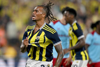 Kadıköy'de 5 gollü Fener şov: Şampiyonlar Ligi'ne bir adım kaldı