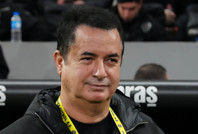 Acun Ilıcalı yeni hocasını 7 maç sonra yolladı