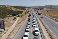 43 ilin geçiş güzergahında trafik felç oldu