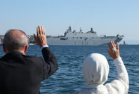 Erdoğan, Boğaz’dan geçen 9 gemiyi selamladı