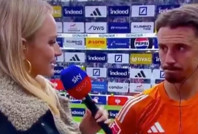 Sky muhabiri baltayı taşa vurdu! Alman futbolunda yüzyılın gafı