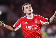 Herkes öldürür sevdiğini