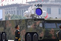 ABD ve Çin arasında şimdi de lazer savaşı başladı... Pilotları kör ediyor, cihazları bozuyor