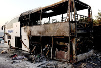 Seyir halindeki yolcu otobüsü alev aldı: 35 yolcu son anda kurtuldu