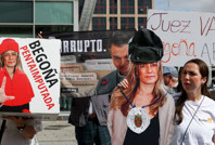 İspanya'nın First Lady'si mahkemeye gitti