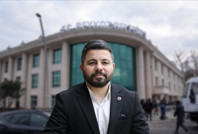 CHP'den istifa etti, AKP'ye katıldı