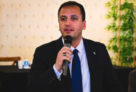 Belediye başkanı sert çıktı: Bir milletvekili koşturuyor...