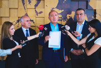 Gürsel Tekin ilçe seçim kuruluna neden başvurduğunu açıkladı