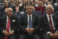 Hikmet Çetin'den Kılıçdaroğlu eleştirisi: Yanlışlıklar yapıyor