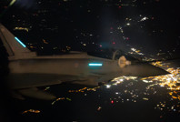 İngiliz savaş uçakları Polonya üzerinde devriye gezdi