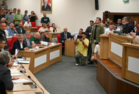 CHP'ye söz vermeyip, meclisi ertelemişti: Özlem Çerçioğlu hakkında suç duyurusu