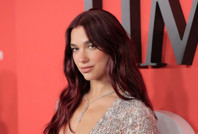 Gizli mektubun bedeli: Dua Lipa menajerini kovdu