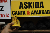 Şimdi de 'askıda ayakkabı ve çanta'