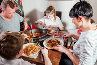 Ünlü şefin kıyma soslu makarna tarifindeki o malzeme olay çıkardı