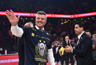 Sadettin Saran başkanlığının 3. gününde kupa aldı