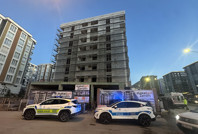 7. kattan düşen işçi öldü