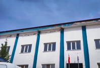 Belediye binası depremde zarar gördü