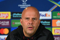 Arne Slot'tan Galatasaray'a övgü: 'Frankfurt ile bir daha oynasa...'