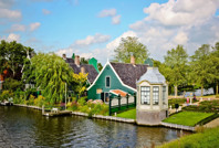 Popüler köy turistlerden giriş ücreti alacak