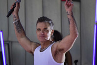 Ünlü şarkıcı ilk kez açıkladı: Hastalıkla mücadele ediyorum