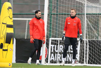 Galatasaray-Beşiktaş derbisinde milli kaleci düellosu