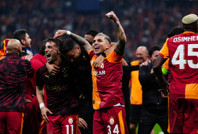 Galatasaray evinde aslan, Beşiktaş deplasmanda hayalet