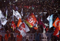 Kemer sıkma isyanı: Yüz binler sokaklara indi