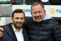 Okan Buruk: 2 - Sergen Yalçın: 4