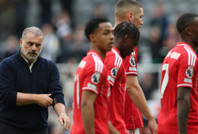 Postecoglou, Nottingham Forest'a yaramadı: Newcastle'a yenildi, hasret 7 maça çıktı