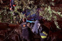 Van'da otomobil su kanalına düştü