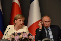 Merkel'in açıklamalarına tepki yağdı