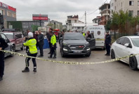 Ehliyetsiz sürücü annesinin yanında hayattan kopardı