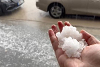 Meteoroloji uyarmıştı: Fındık büyüklüğünde dolu yağdı