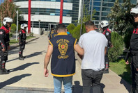 Cinayet davasına silahla geldiler