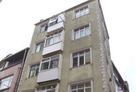 Feci olay: Beşinci kattan düşen kadın öldü